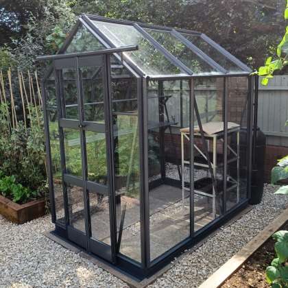 Elite Compact 4 x 6 Greenhouse