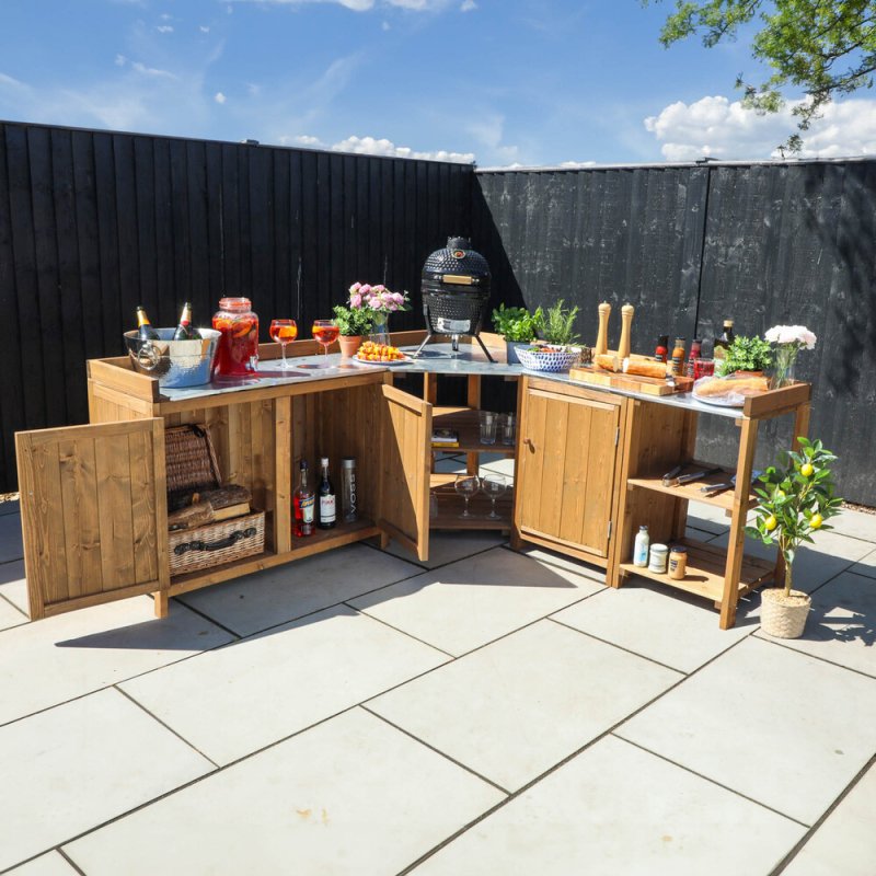 Mercia Compact Complete Outdoor Kitchen - in situ