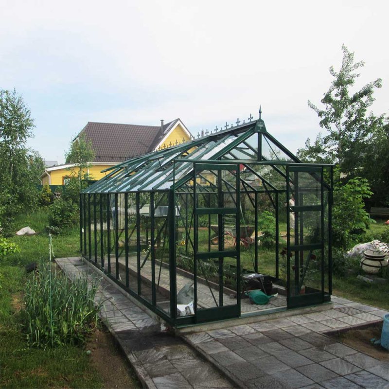 Elite Titan 800 8x20 Greenhouse in green with double doors open